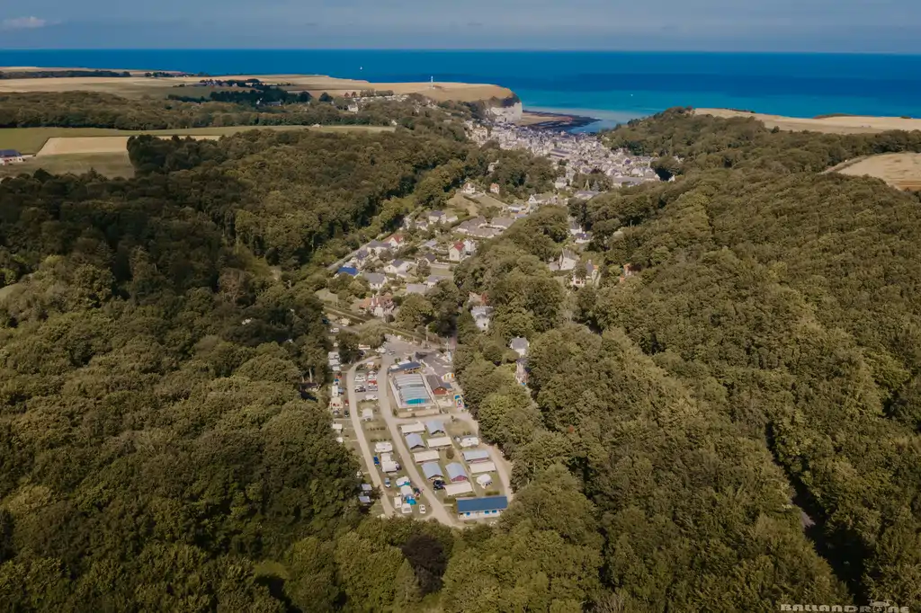 camping flower la chenaie vue du ciel